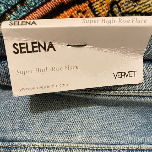 High waisted Bellbottom Vervet Selena w/3-tone Accent Wash (NWT) - Picture 3 of 3